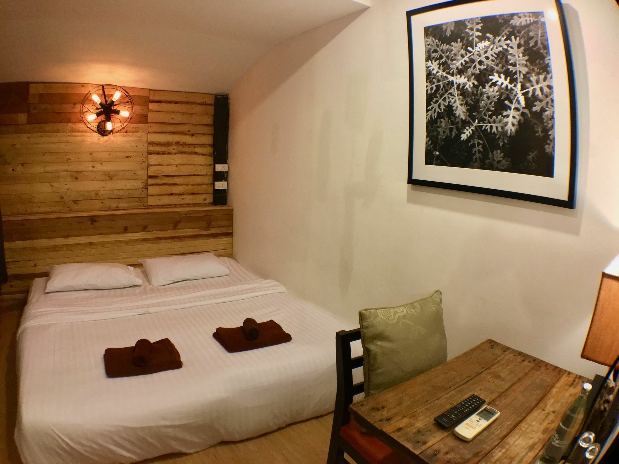 Jao Hostel & Cafe Chiang Mai Extérieur photo